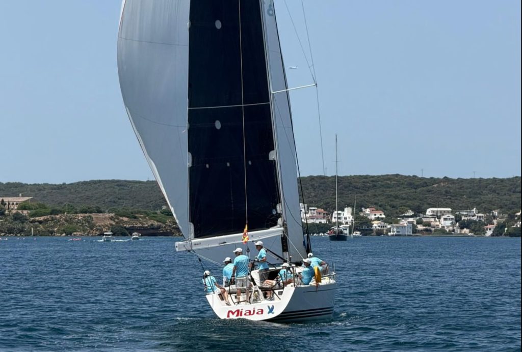 Inici - club nàutic el masnou El Miaja X completa un cap de setmana perfecte amb dues victòries a Menorca